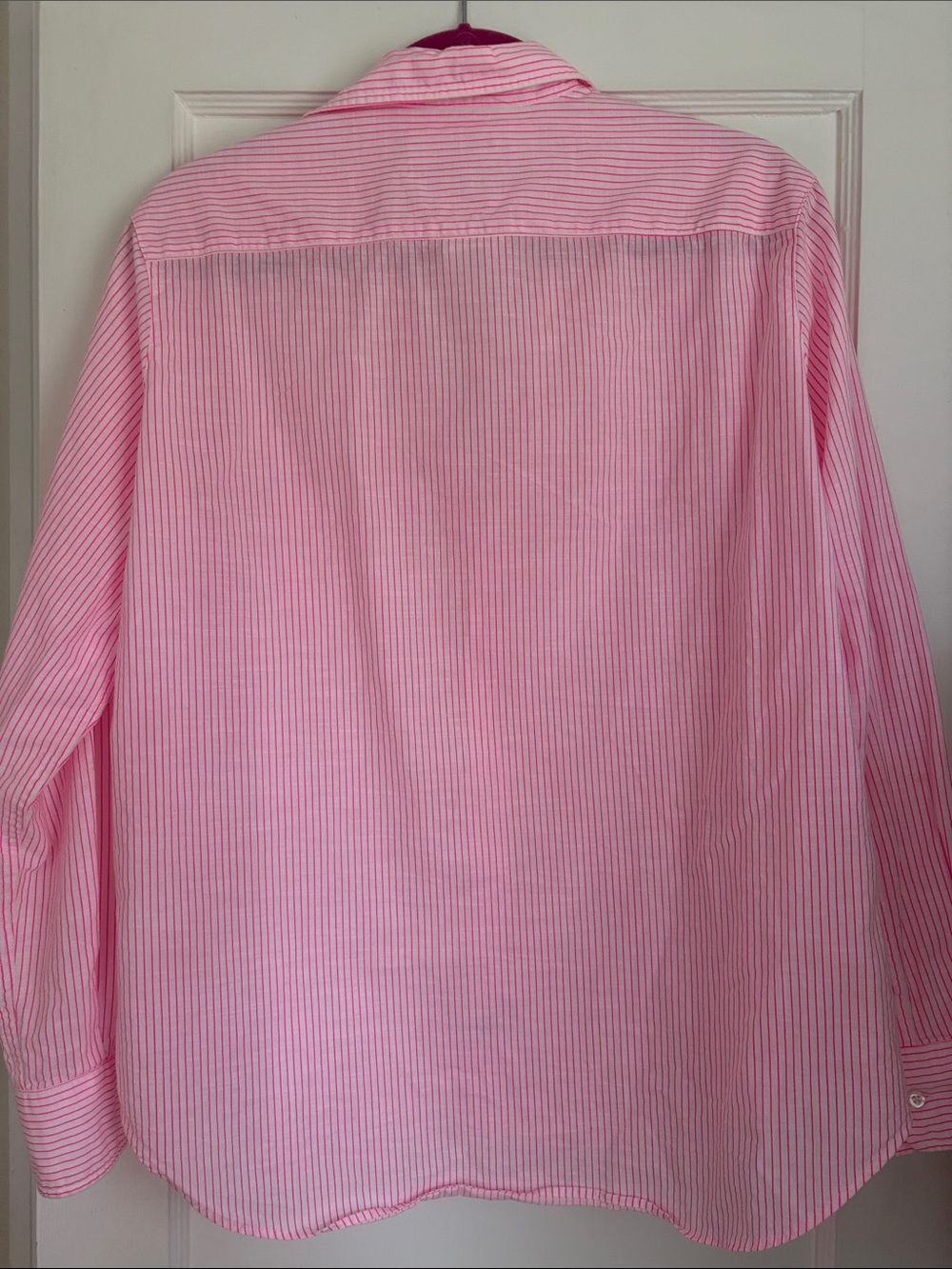 Frank & Eileen Eileen Hot Pink blouse. - Picture 4 of 4